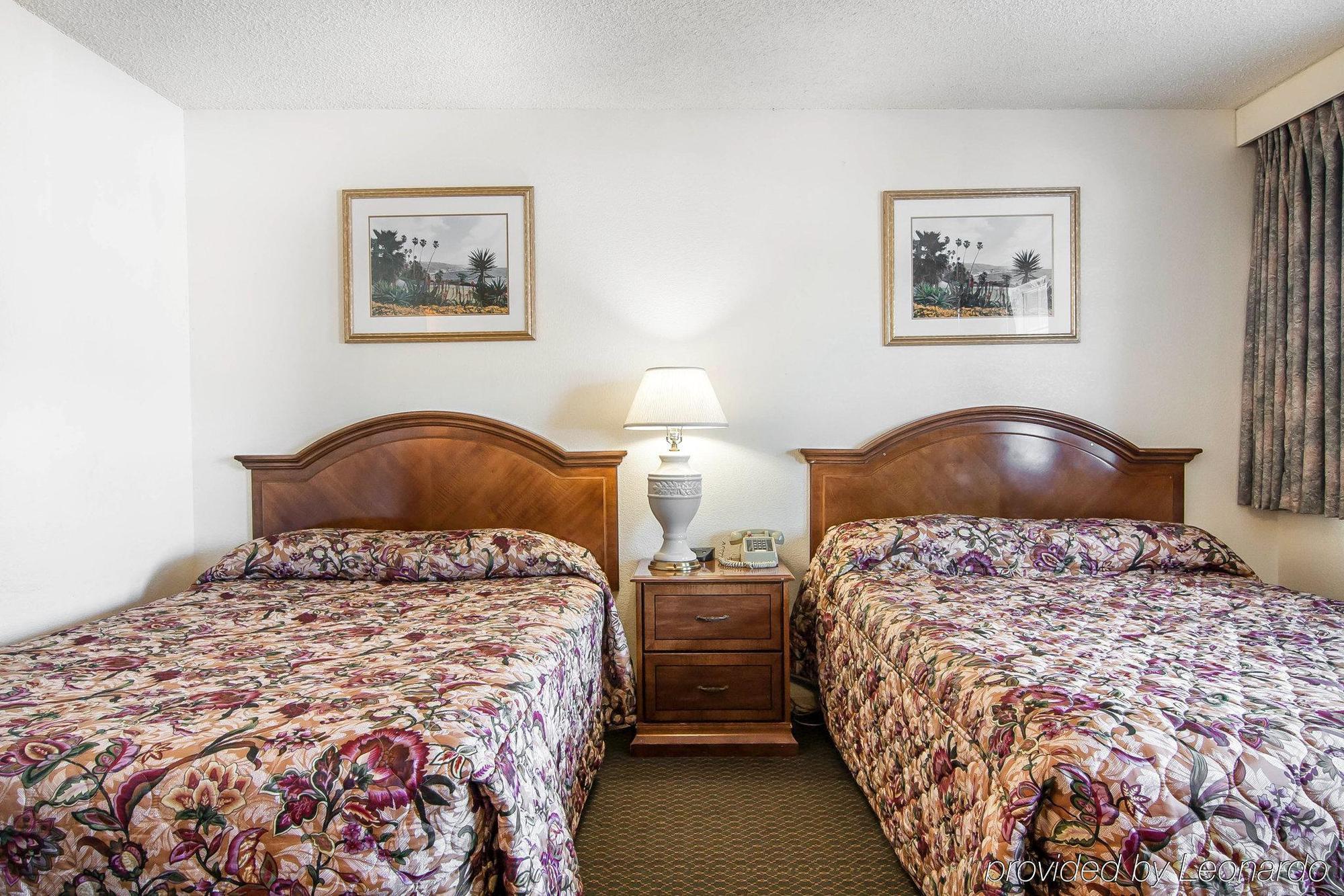 Econo Lodge Eugene Exterior photo